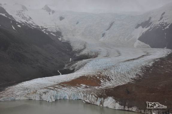 O Glaciar Grande, aos pés do Cerro Torre, no Parque Nacional Los Glaciares, perto de El Chaltén, na Argentina